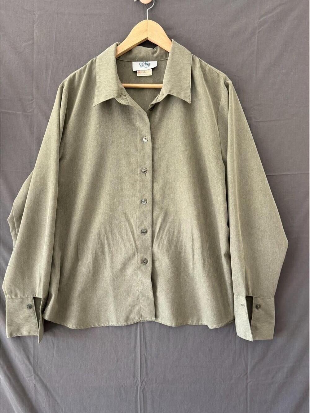 Career Elements Women’s Size 18 Button Up Shirt Sage Olive Green Long Sleeve L/S